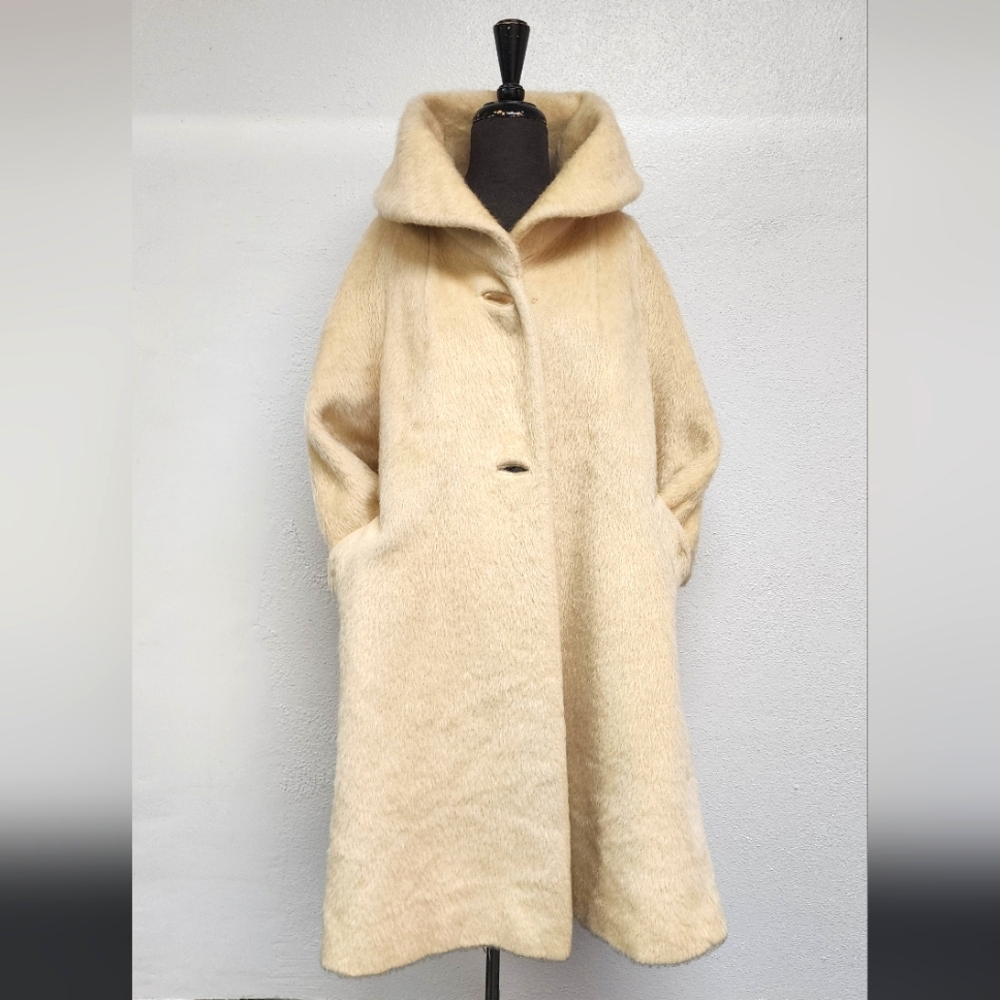 Vintage 1950' Lilli Ann Swing Mohair Coat Cream Wool Satin Lining 